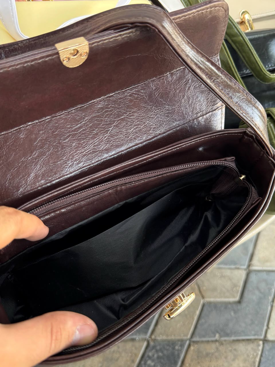 Classic Shoulder Bag